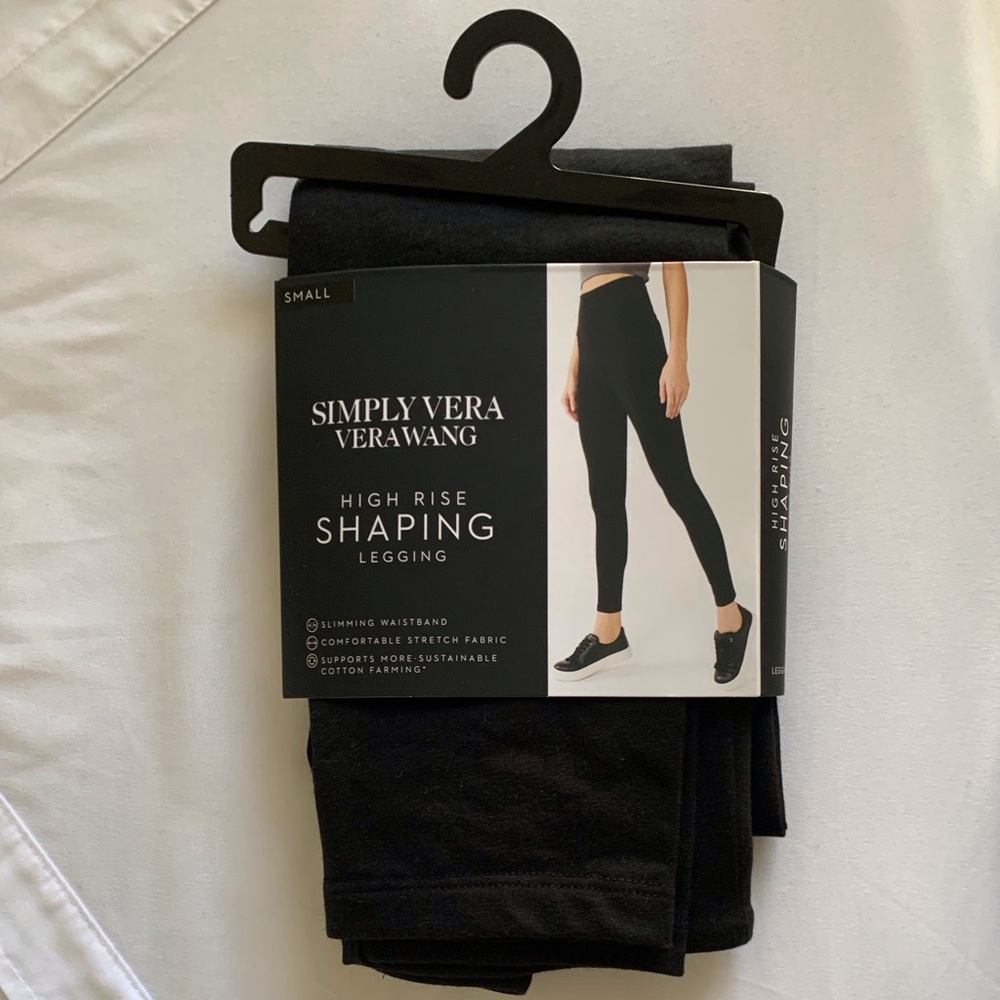 *NWT* Simply Vera Vera Wang Black High Rise Shaping Legging